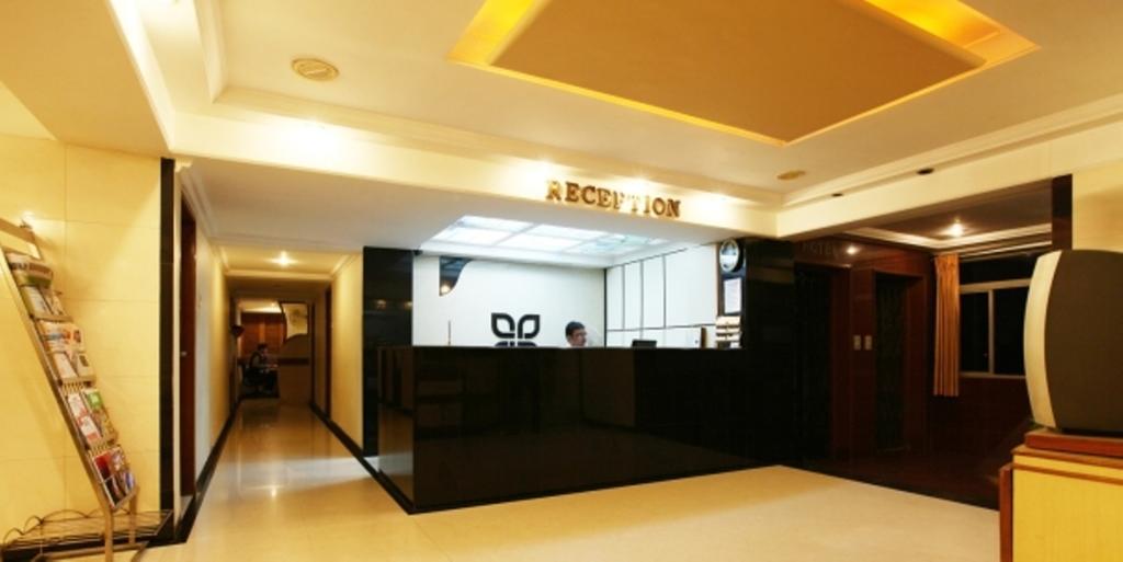 Hotel Prudent Vadodara Zewnętrze zdjęcie
